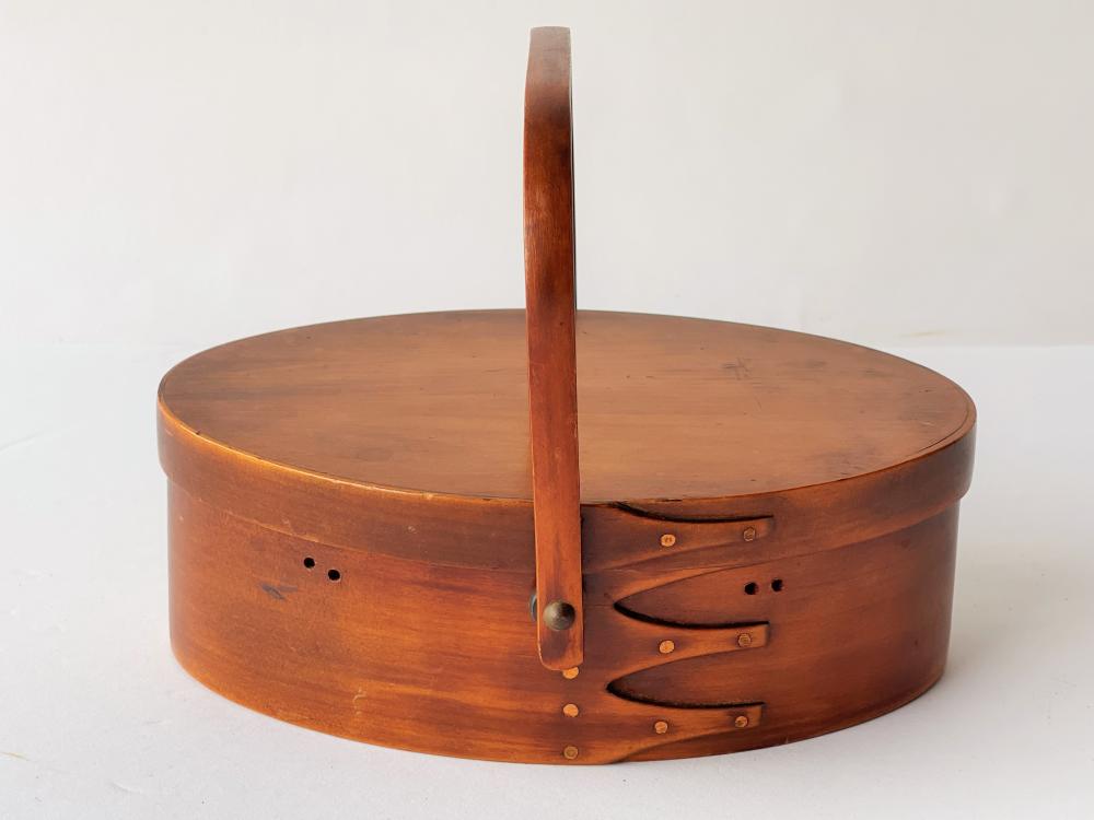 19TH C THREE FINGERED SHAKER BOX