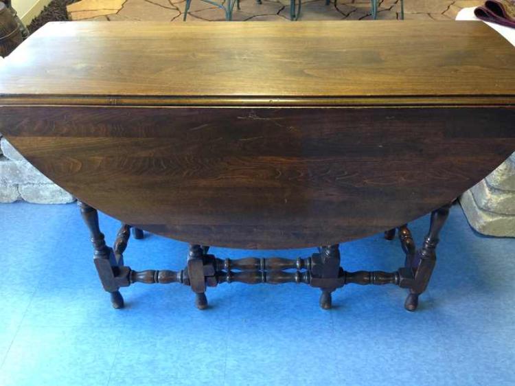 Antique Victorian Oak Drop Leaf Table. Gate Leg.