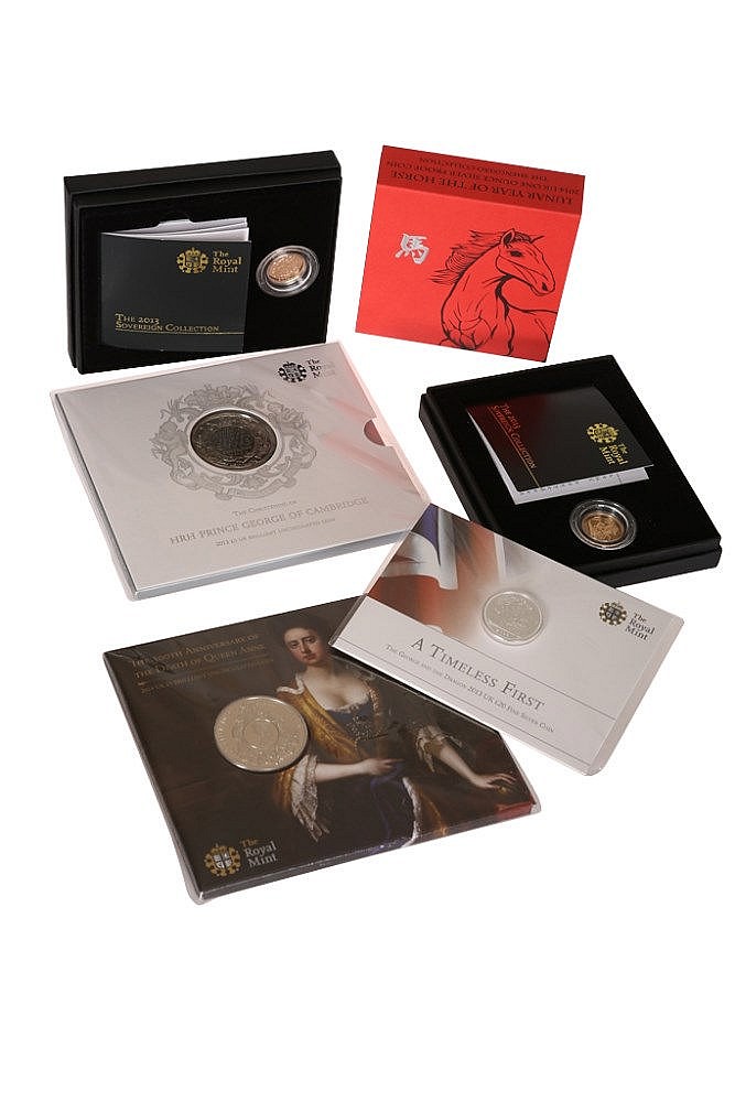 Two Royal Mint 2013 Sovereign Collection half sovereigns