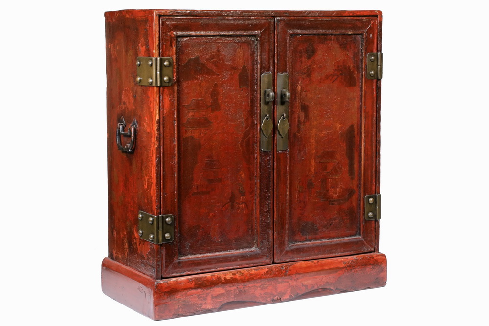 RED LACQUERED CHINESE ALTAR CABINET