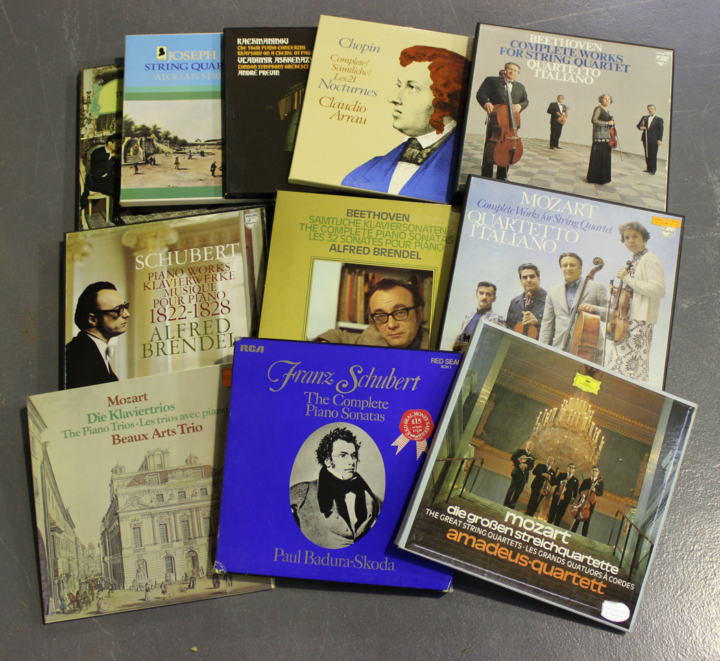 A COLLECTION OF CLASSICAL LP RECORDS
