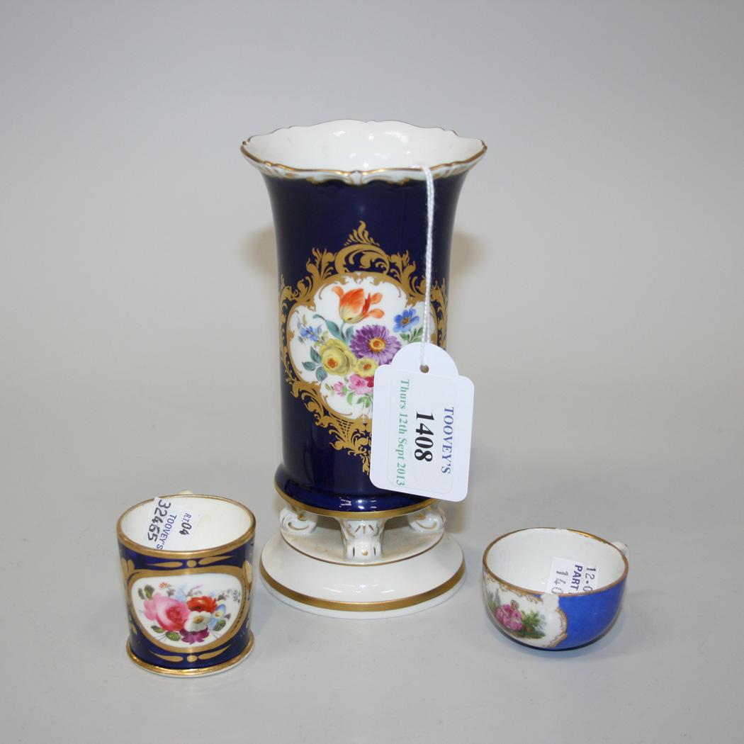A MEISSEN PORCELAIN SPILL VASE