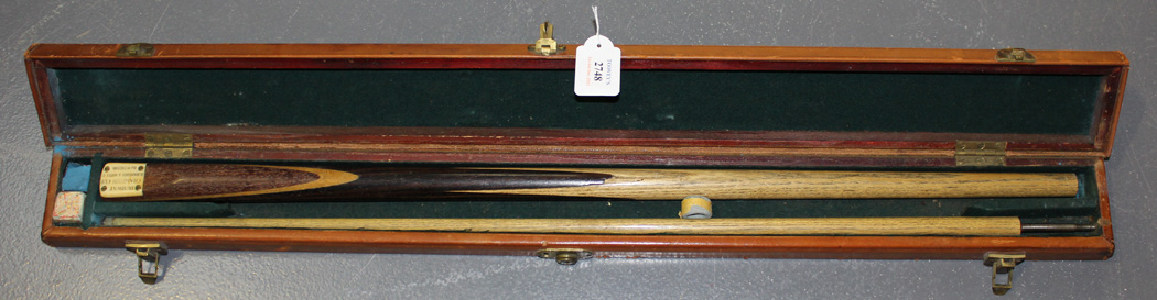A BURROUGHES &AMP; WATTS 'BURWAT CHAMPION CUE'