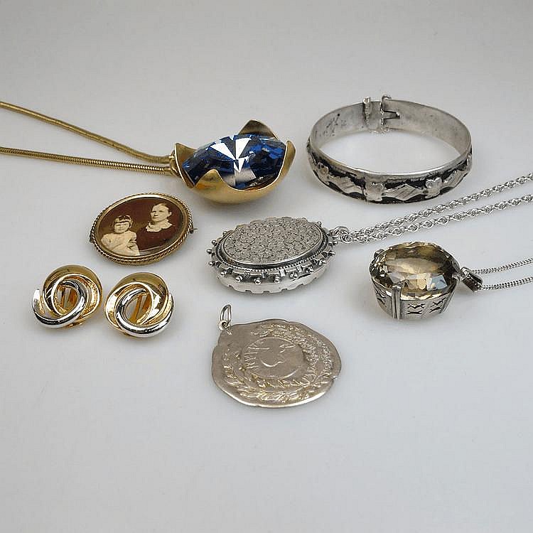 Sterling Silver Locket And Chain a sterling silver