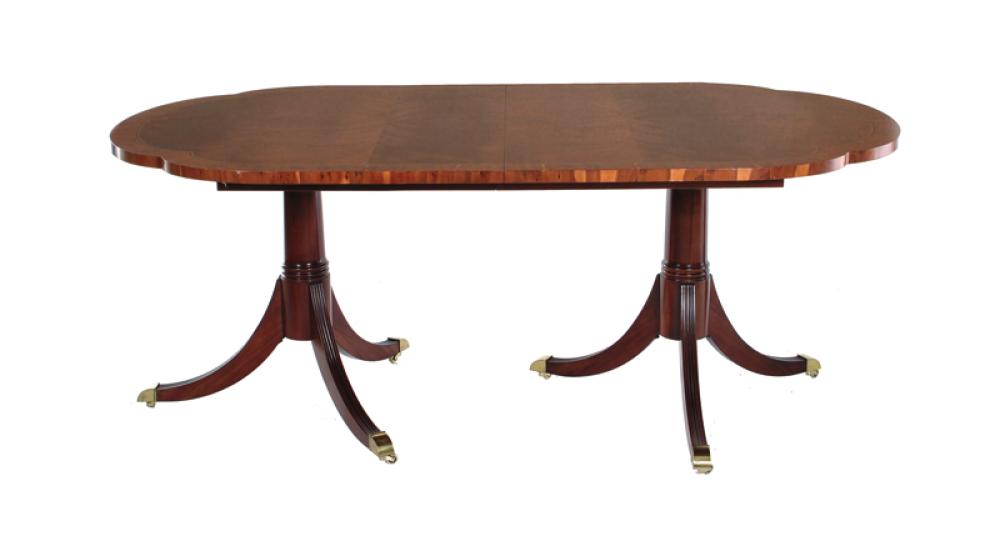 Sheraton style inlaid mahogany dining table, Hekman Furniture Co