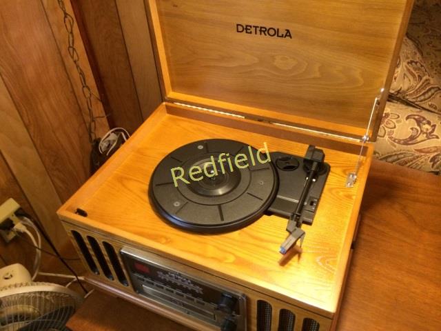 Detrola Turntable Stereo