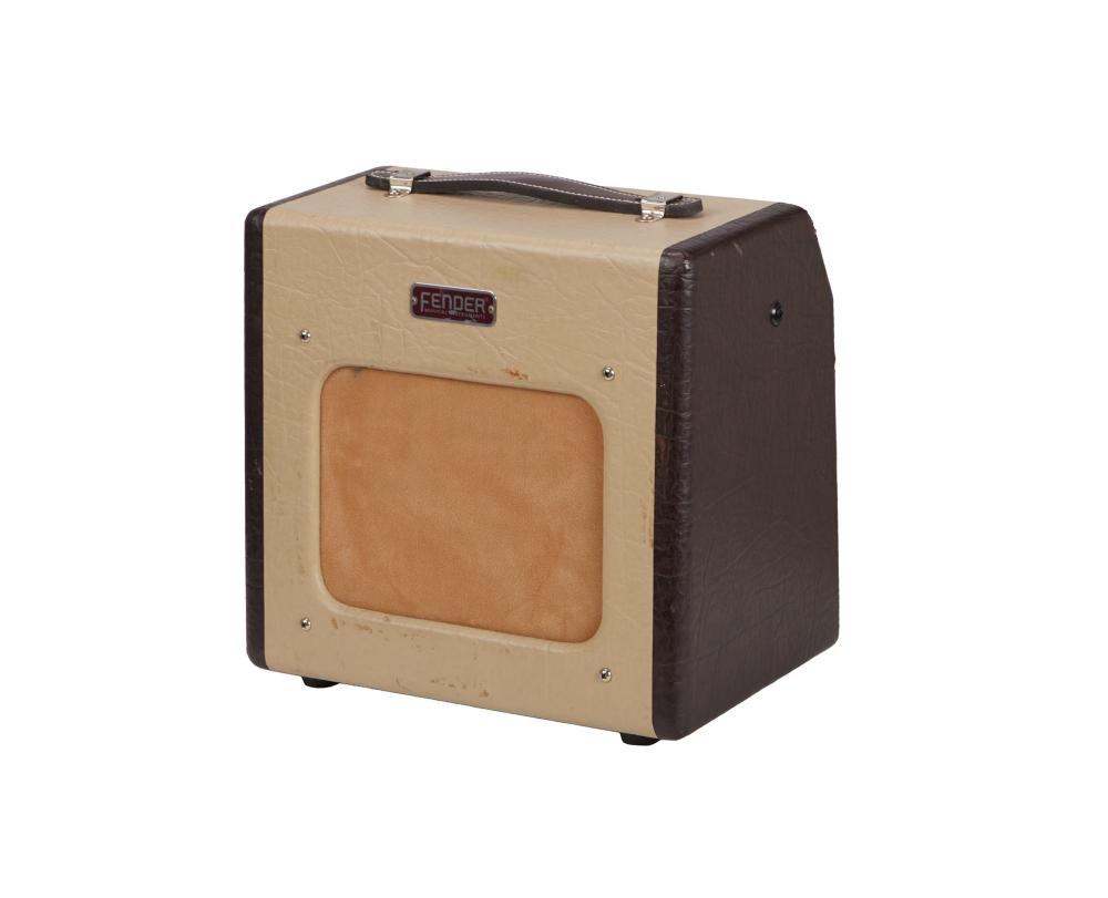 FENDER | CHAMPION 600 COMBO ELECTRIC GUITAR AMPLIFIER