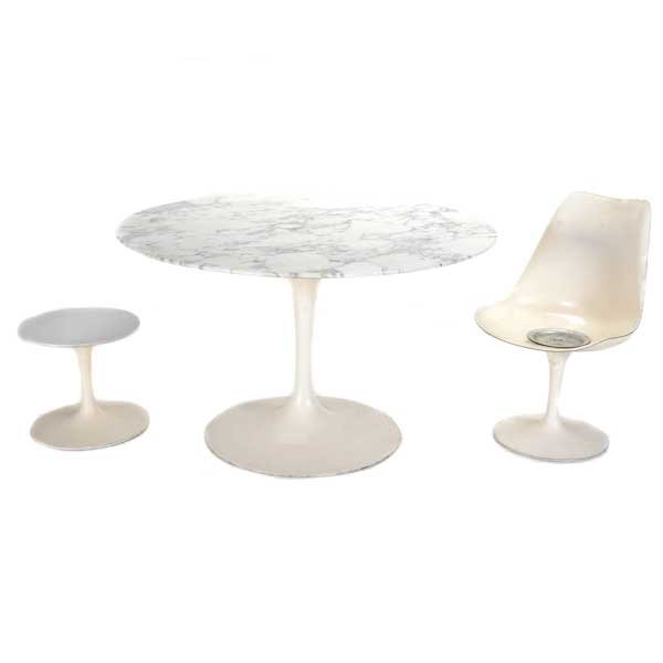 Knoll Eero Saarinen Marble Top Tulip Dining Table and