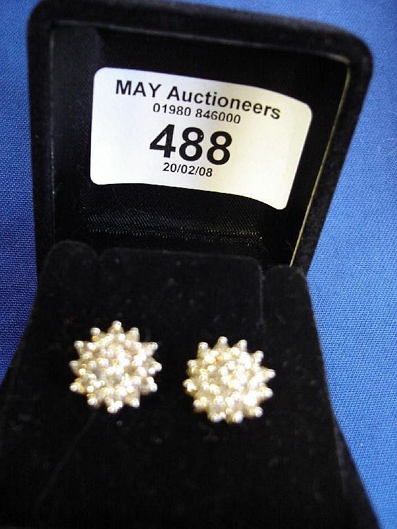 9ct gold 1ct diamond cluster ear studs £200-300
