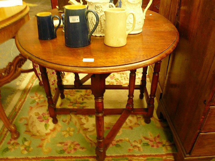 Oak gate leg drop leaf table