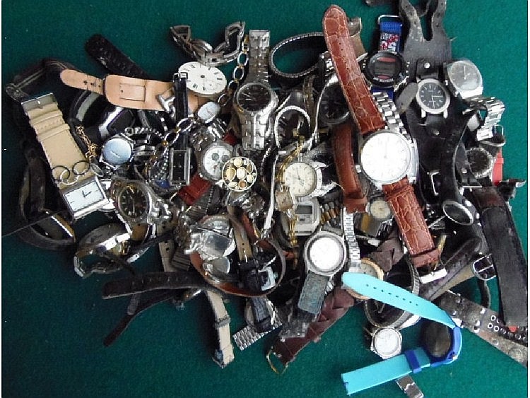 Mixed lot of watches