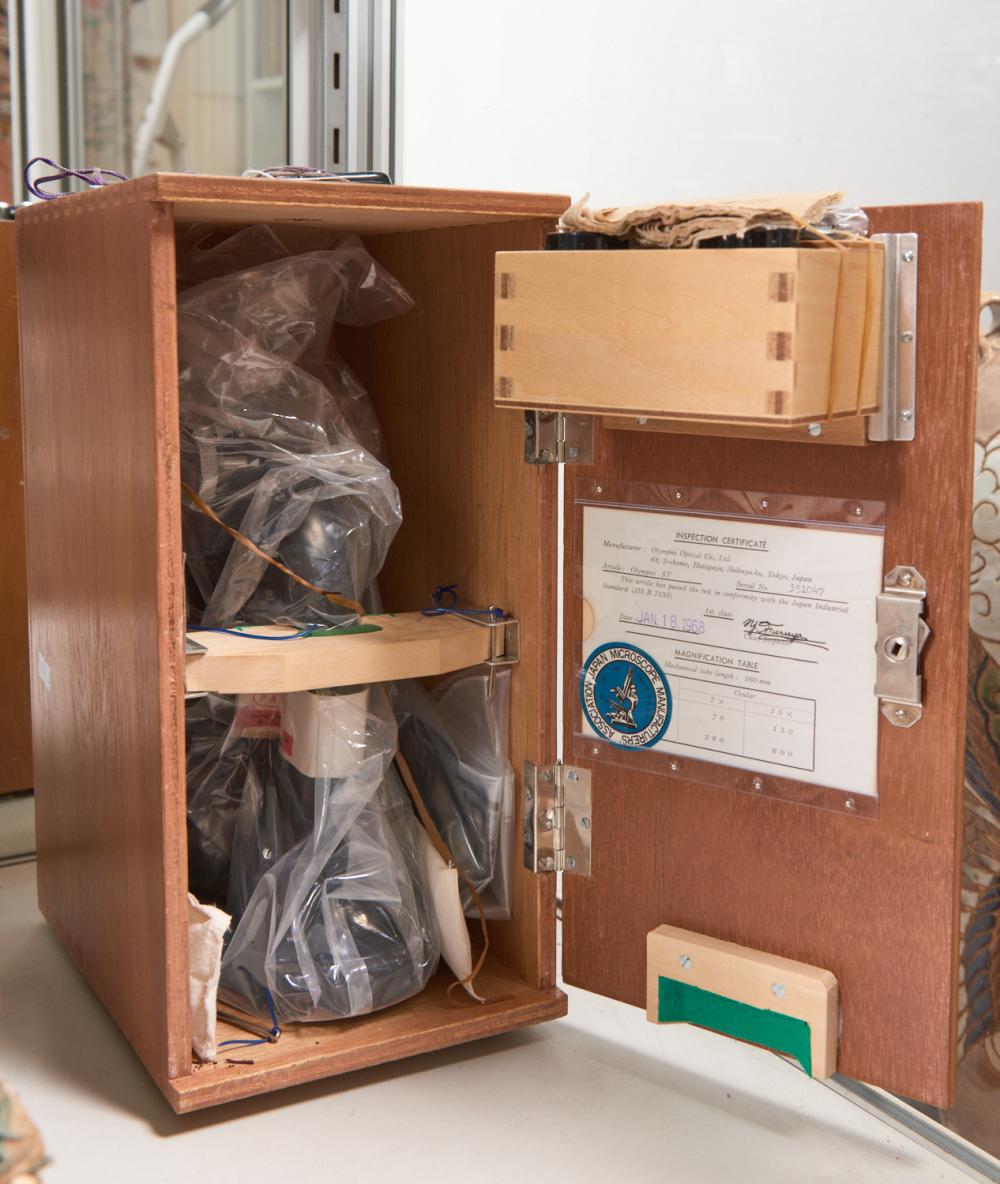 AN OLYMPUS MICROSCOPE IN CASE