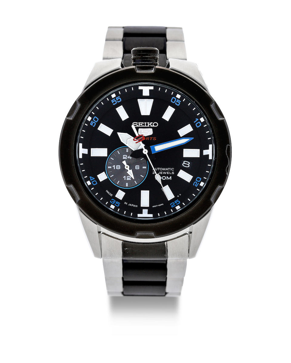 Seiko. A Titanium Automatic Calendar Bracelet Watch
