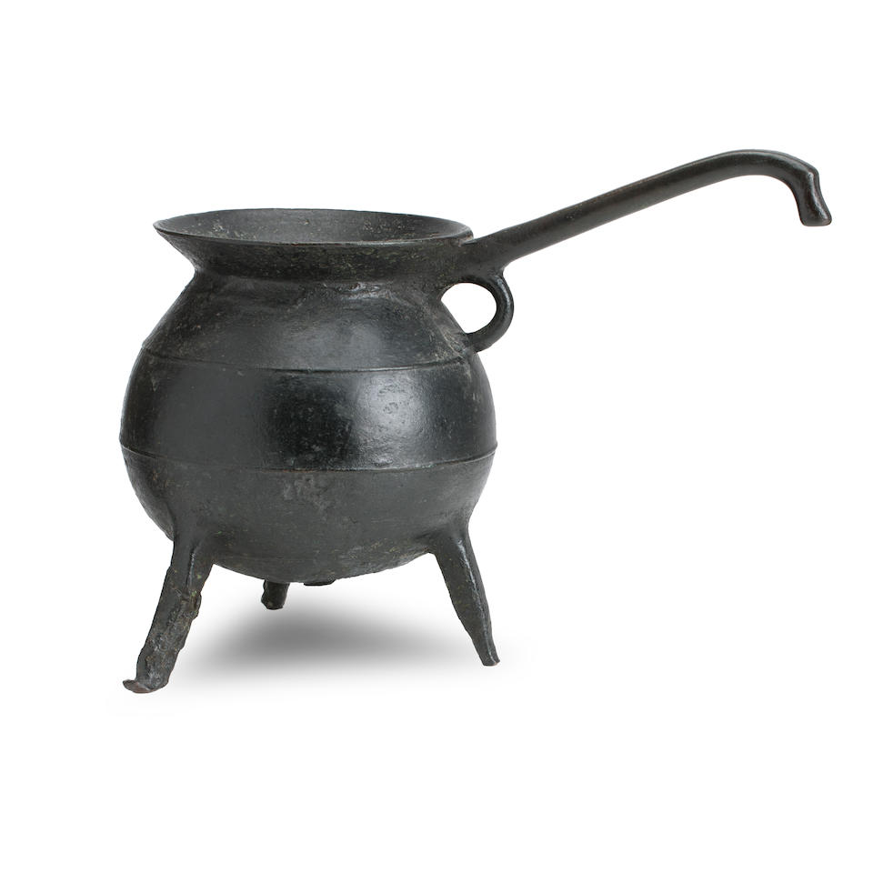 AN EXCEPTIONALLY RARE EARLY ENGLISH LEADED BRONZE POSNET 13th or 14th Century