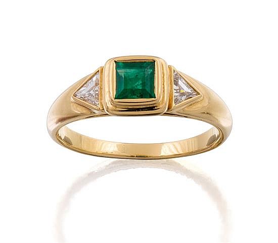 18ct gold, emerald and diamond ring, Chaumet