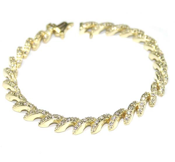 5102: 1.50 CT DIAMOND  14KT GOLD BRACELET 14GR .
