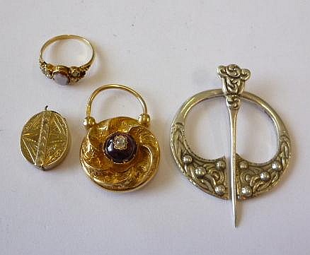 A Victorian, diamond and carbuncle garnet set