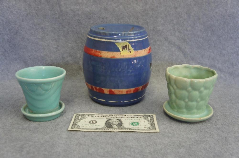 Lot of assorted pottery pieces