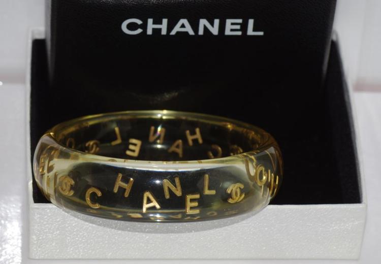 Vintage Chanel suspended "Chanel CC" bangle in box