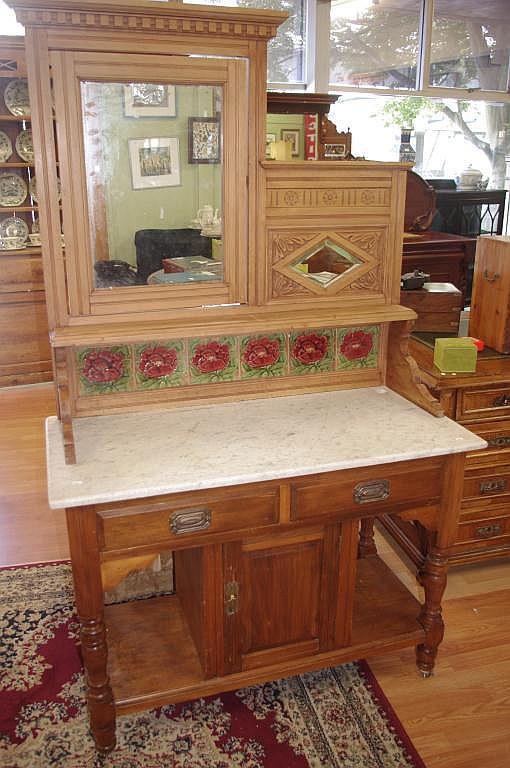 Antique pine wash stand