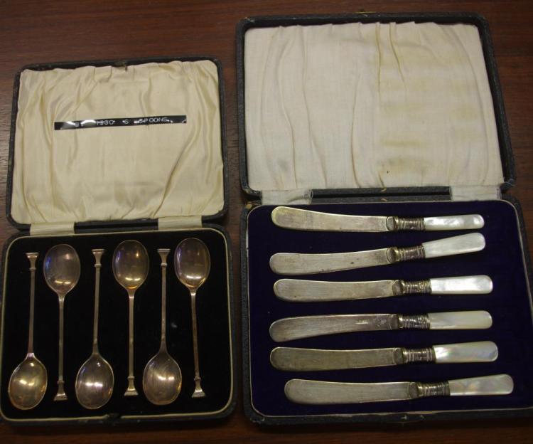 Cased set of 6 sterling silver coffee spoons hallmarked...