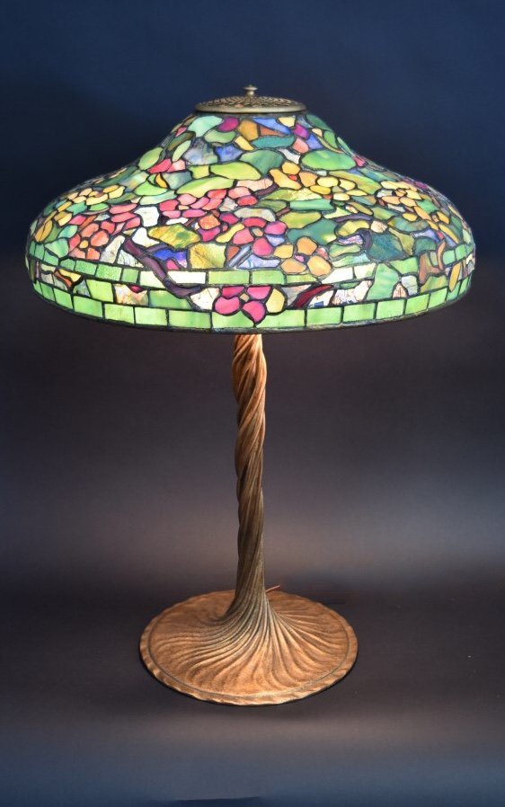 Tiffany Studios Nasturium Leaded Glass Table Lamp