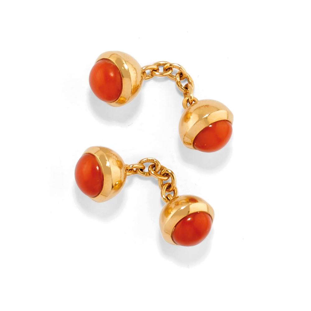 Cartier - A 18K yellow gold and coral cufflinks, Cartier