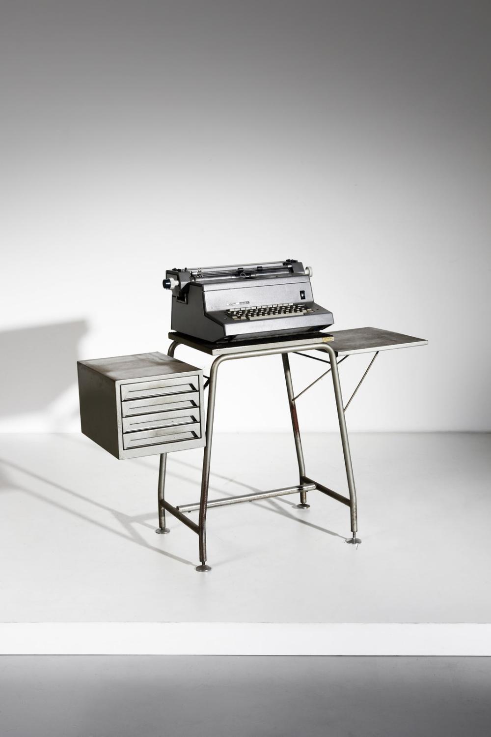 OLIVETTI Desk with typewriter