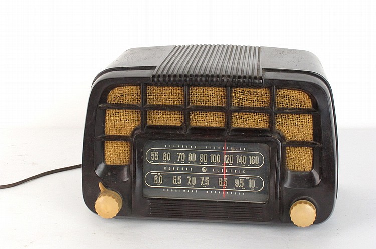 Vintage General Electric Radio
