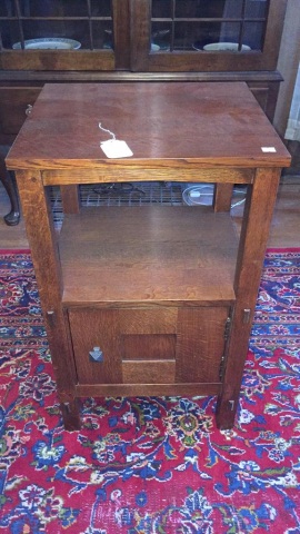 Stickley Contemporary Mission Oak Stand
