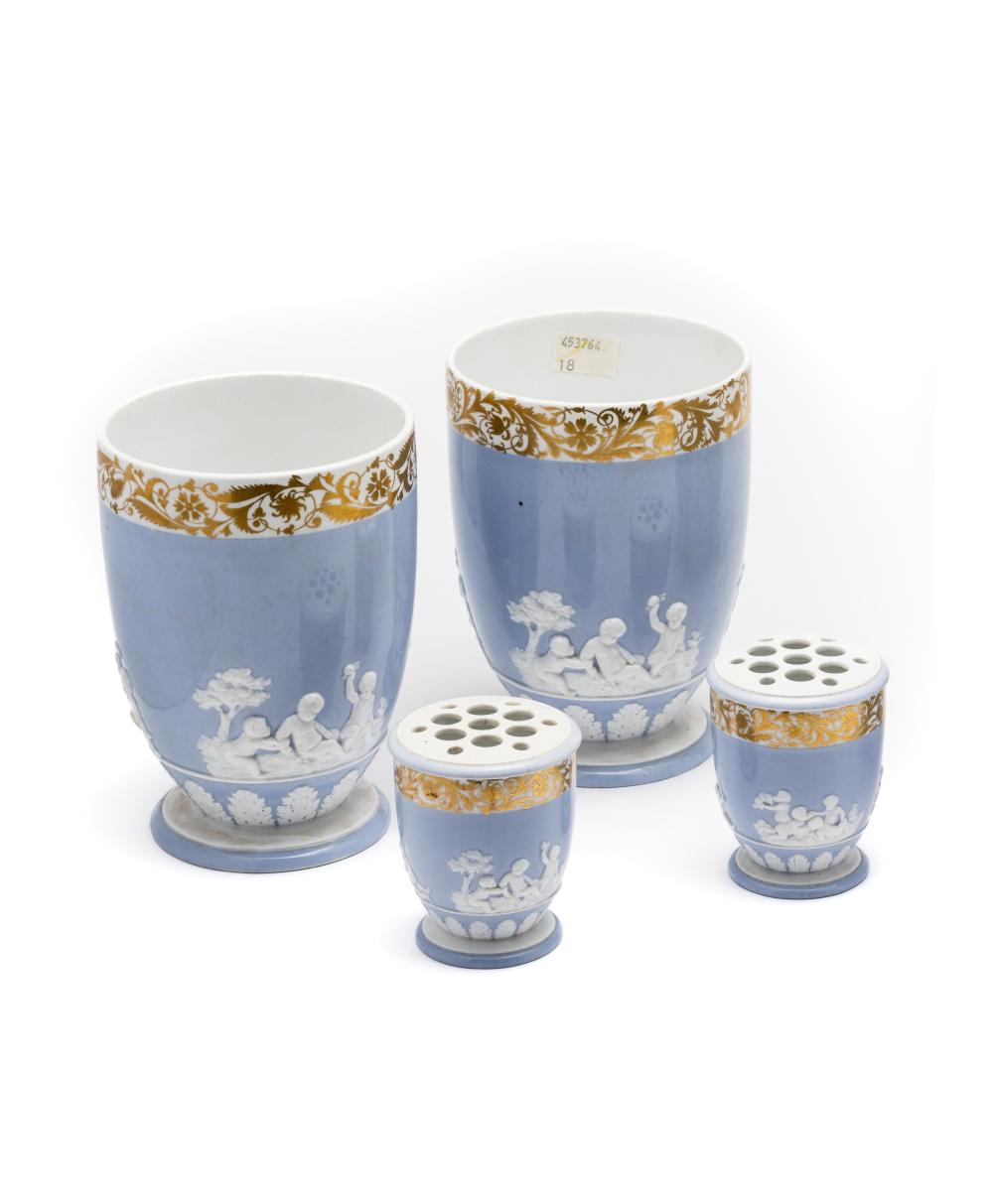 A PAIR OF SPODE VASES, CIRCA 1815
