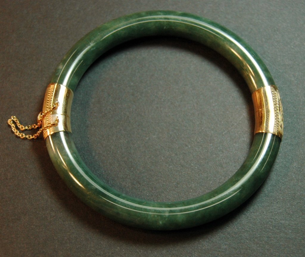 Chinese Jade Bangle Bracelet