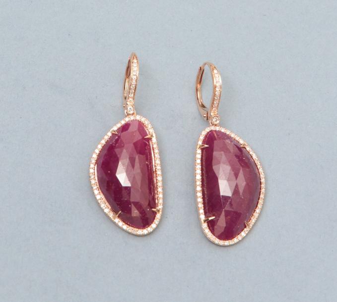 Pendants d'oreilles en or rose, 750 MM, orné…
