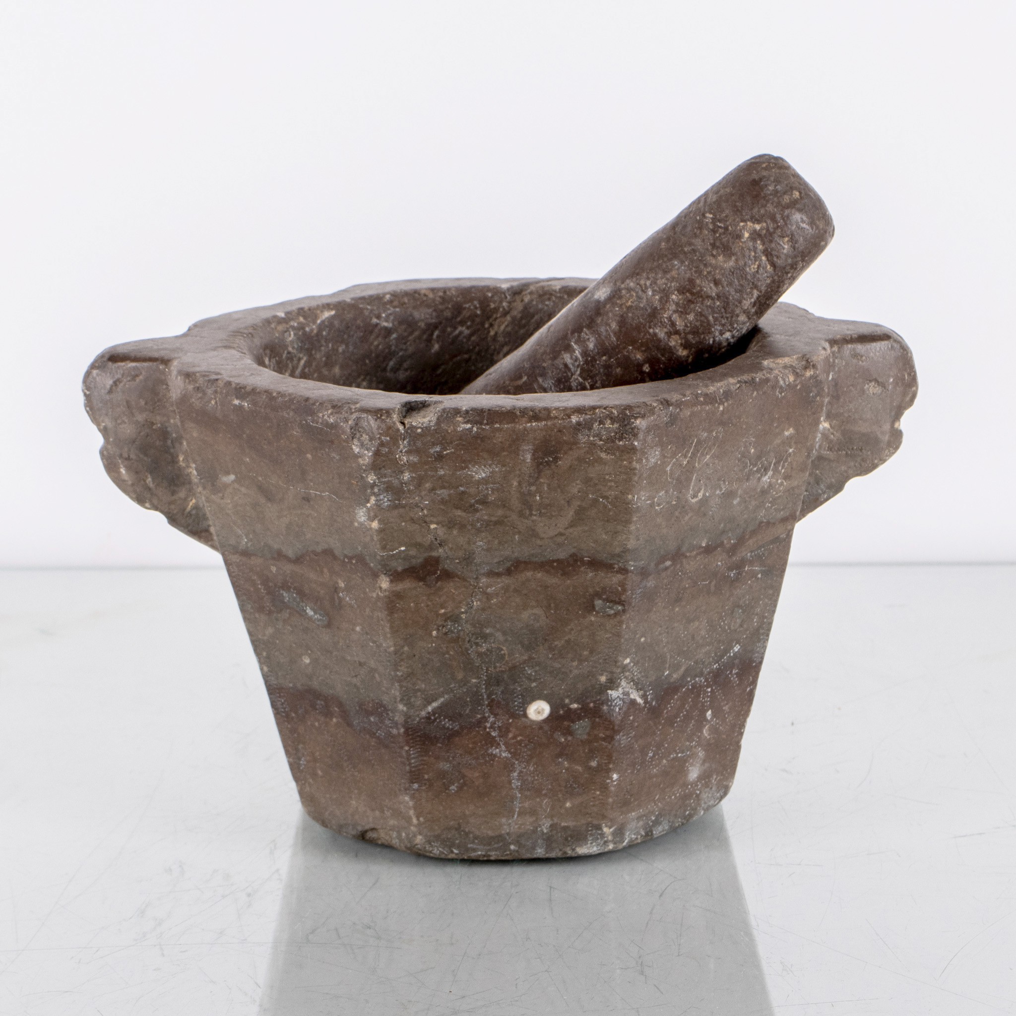 MORTEL MED STÖT, kalksten, 1700-/1800-tal