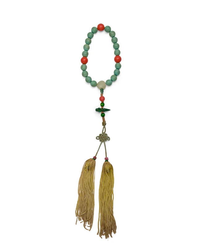 A Chinese turquoise beaded rosary Late Qing/Republic period Of eighteen beads