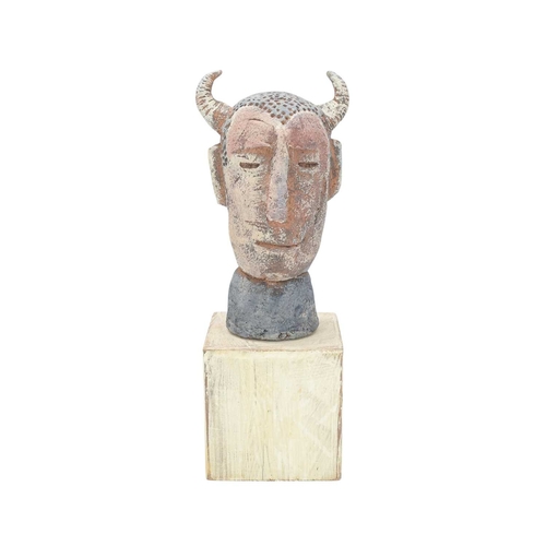§ Nancy PICKARD (1963) Sculptural Figure Stoneware with wood...