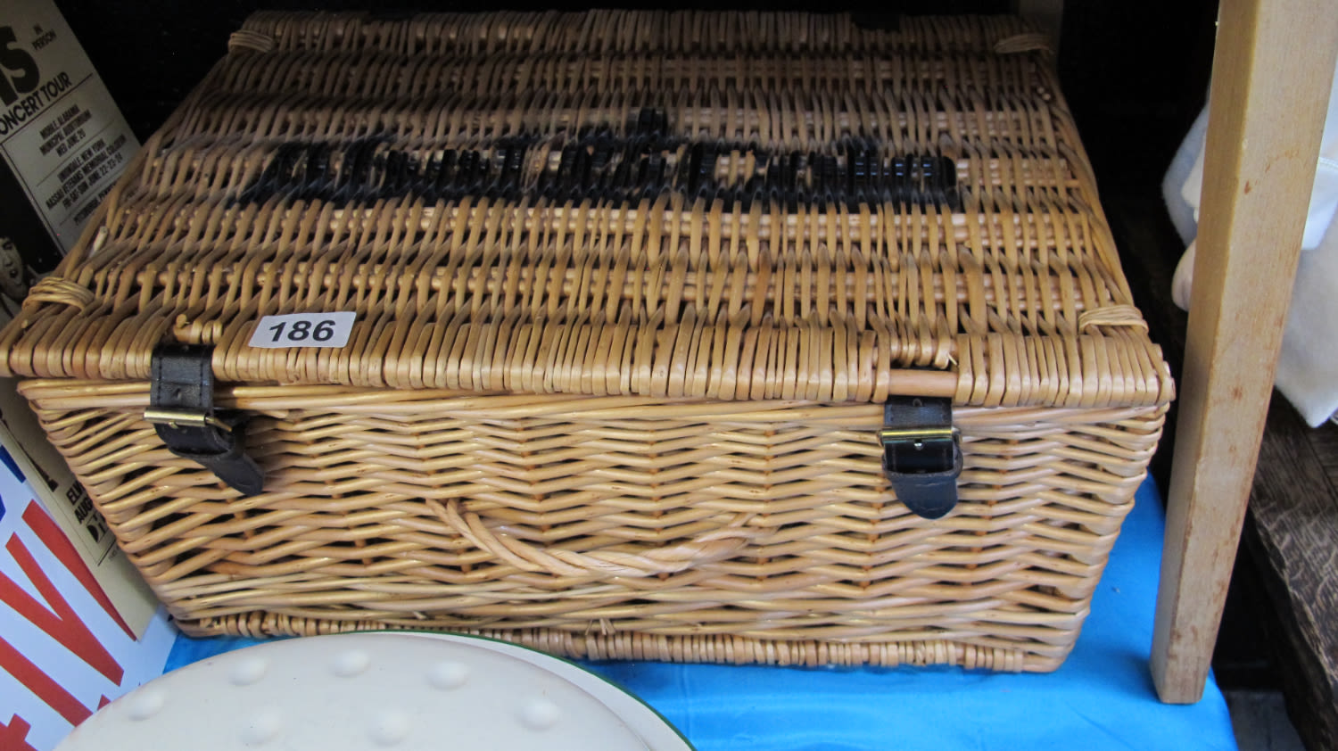 Wicker picnic basket