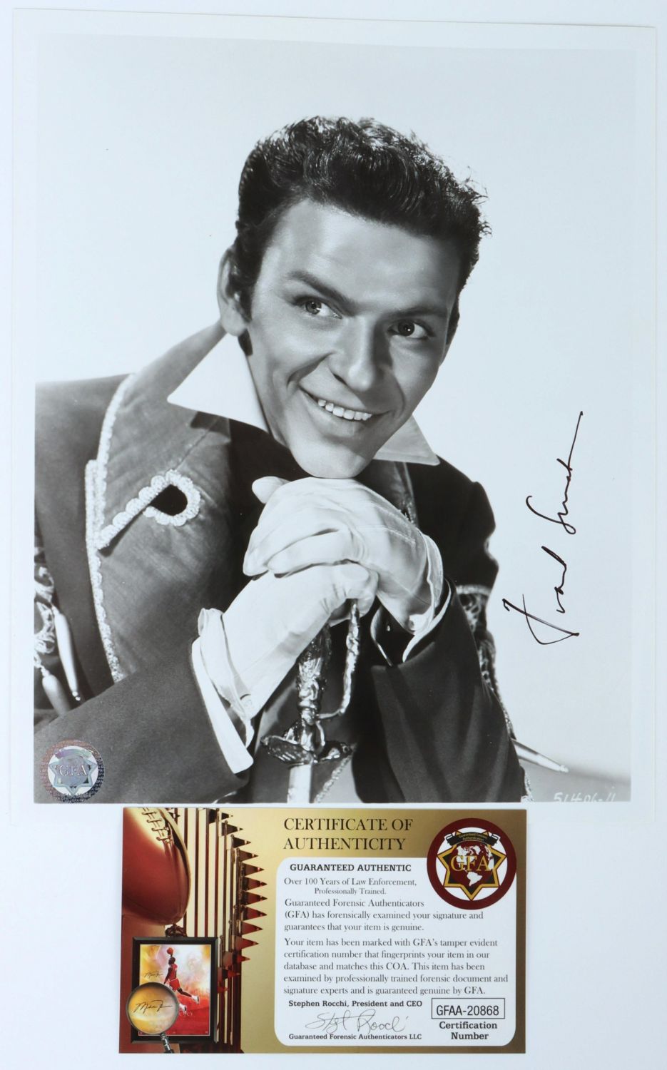 FRANK SINATRA AUTHENTIC SIGNED PHOTOGRAPH W/ COA