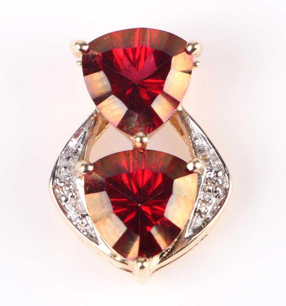 14K YELLOW GOLD RUBY DIAMOND PENDANT