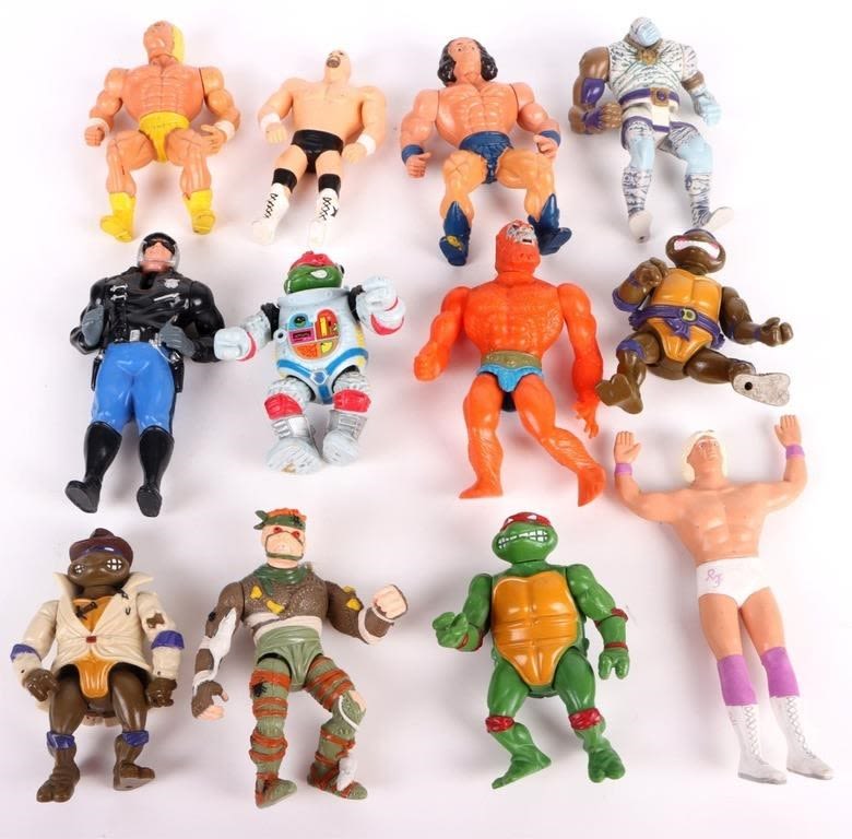 VINTAGE COLLECTIBLE ACTION FIGURES - LOT OF 12