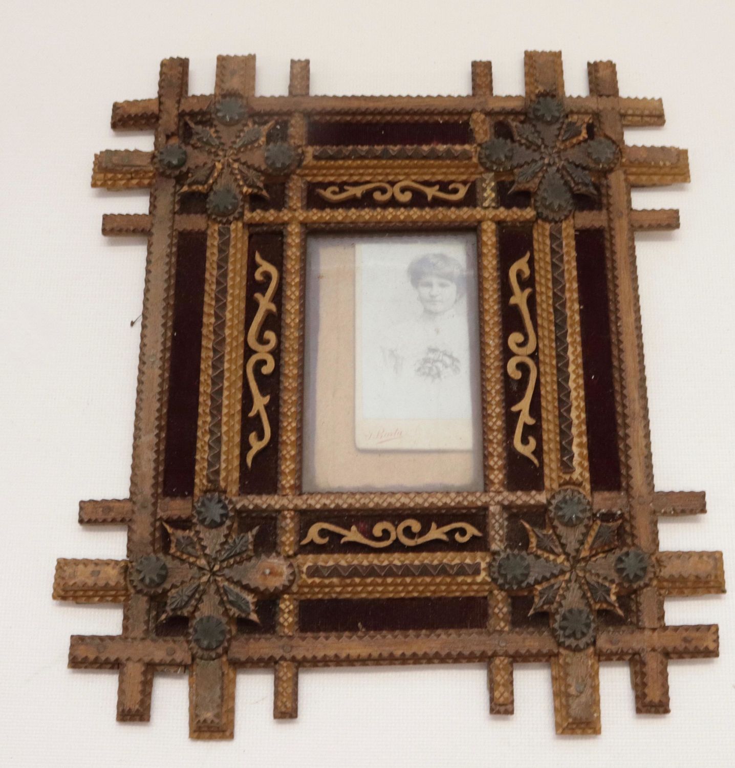 TRAMP ART PICTURE FRAME