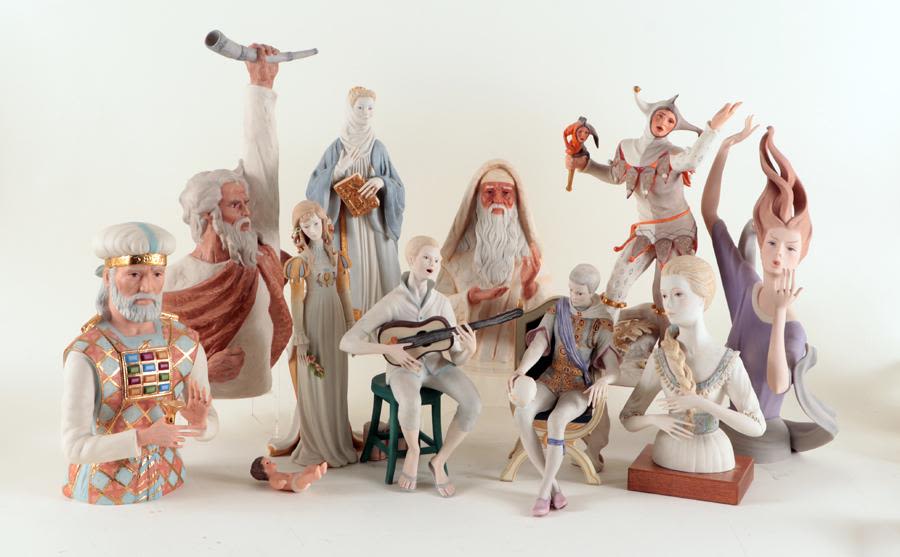 MIXED LOT OF 10 PORCELAIN FIGURINES