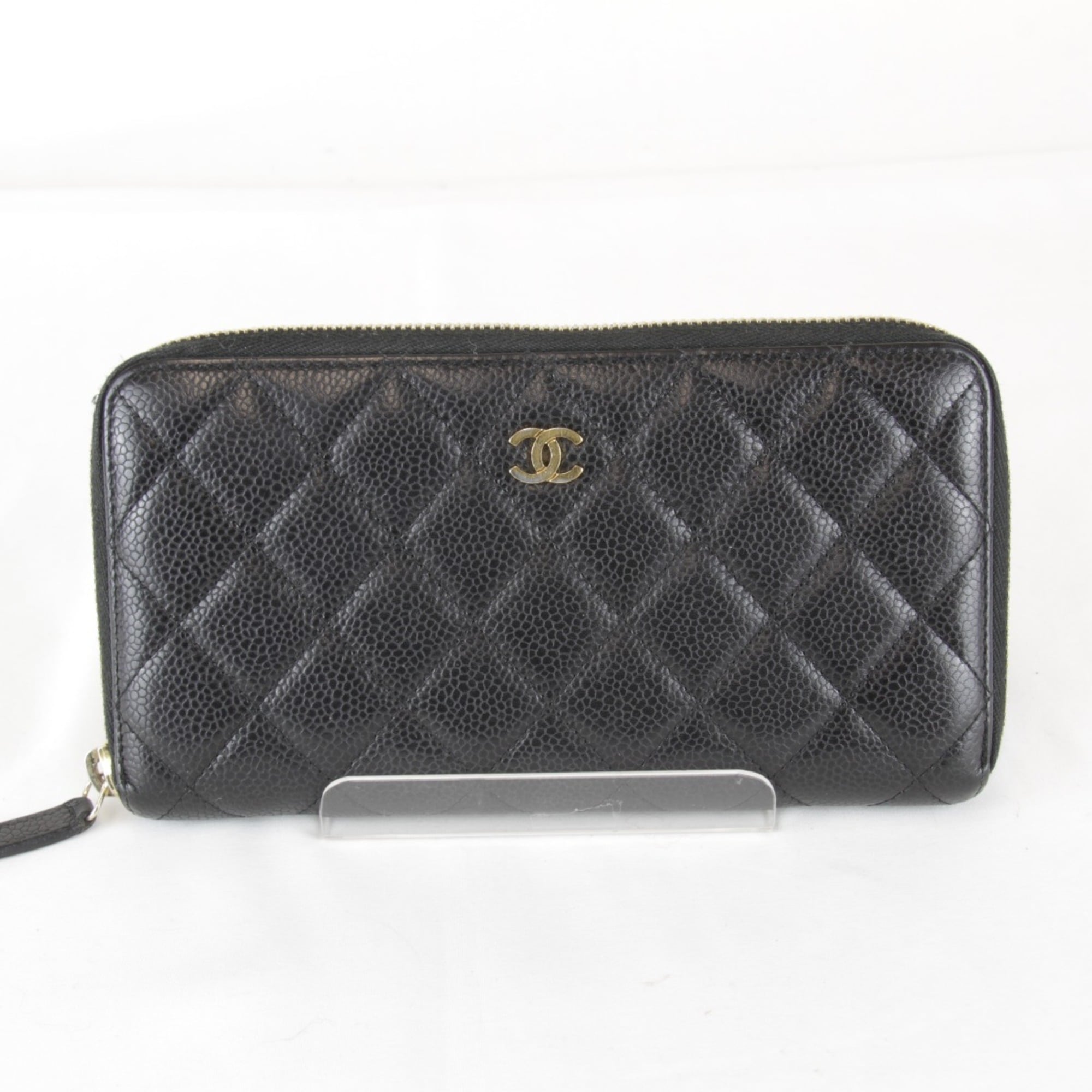 CHANEL Matelasse Caviar Leather Round Zip Long Wallet in Black Grained Calfskin for Women